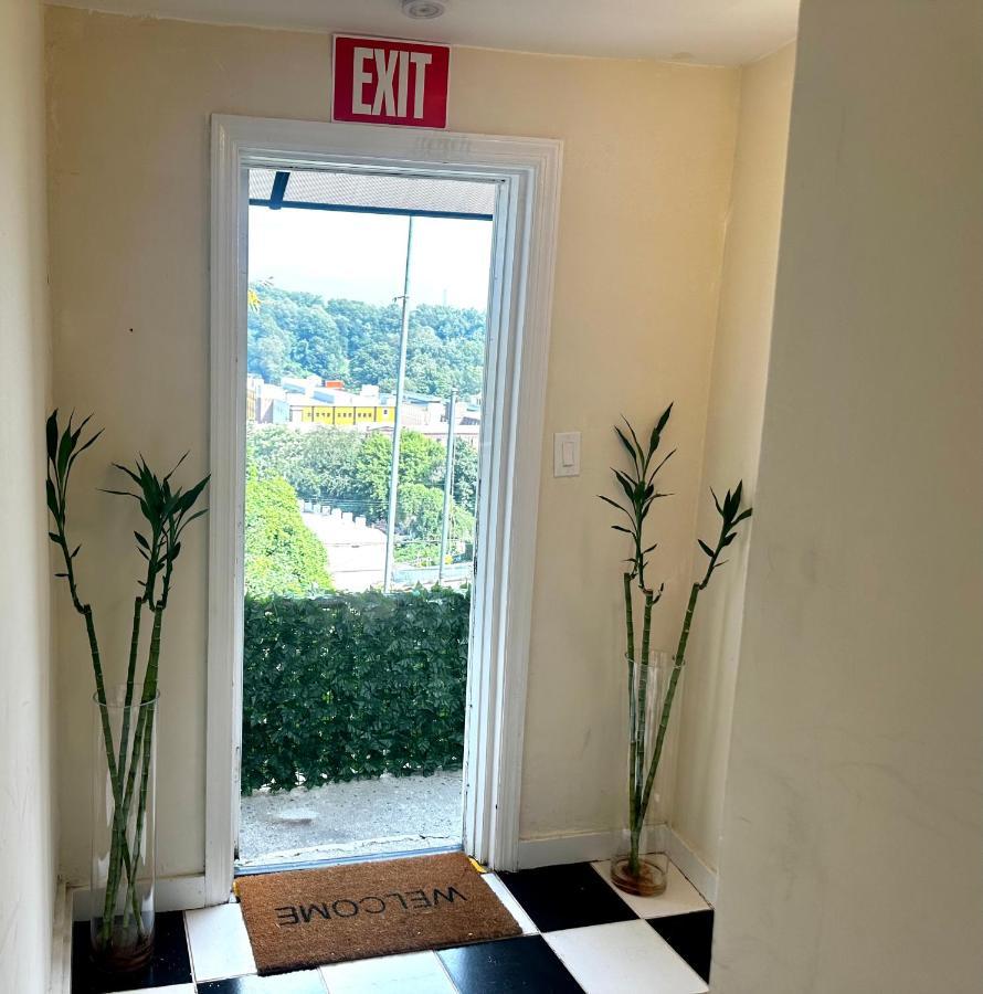 Hotel 4-A Diamond In Yonkers Extérieur photo